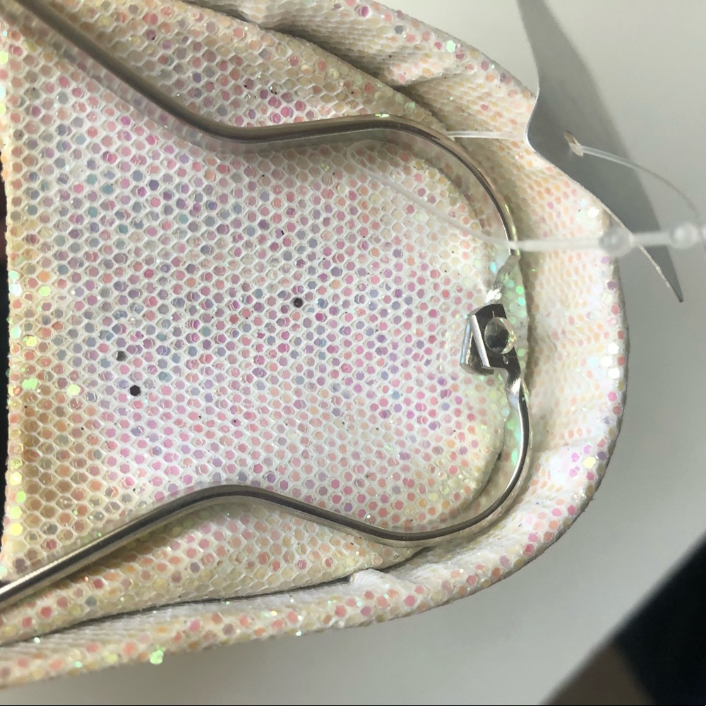 Fancy Clutch - Picture 6 of 6